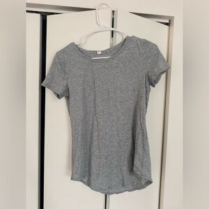 Lululemon grey t-shirt